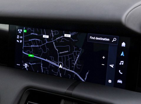 Porsche Taycan 4 Cross Turismo 18