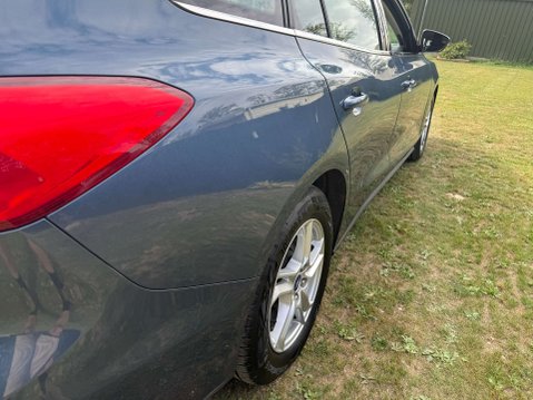 Ford Focus 1.5 Focus Zetec TDCi 5dr 33