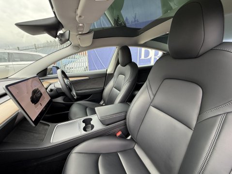 Tesla Model 3 (Dual Motor) Performance Saloon 4dr Electric Auto 4WDE (Performance Upgrade 28