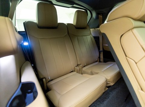 Land Rover Range Rover P530 Autobiography LWB 7 Seater 14