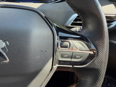 Peugeot 3008 BLUEHDI S/S GT LINE PREMIUM 15