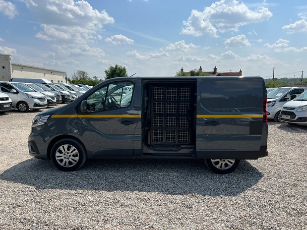 Renault Trafic AUTO SWB L1 Sl28 Sport Edc Dci Air Con Alloys Sensors Cruise EURO 6 10