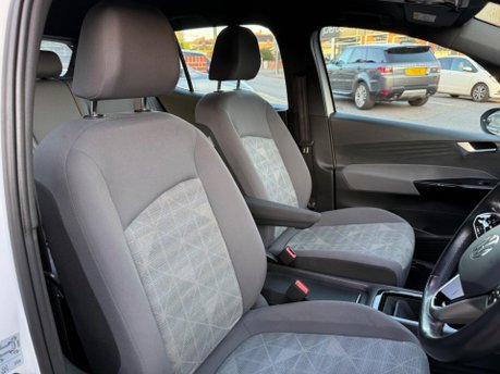 Volkswagen ID.3 Pro Performance 58kWh Life Auto 5dr 22