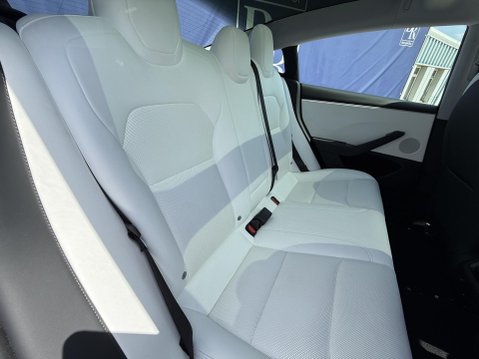Tesla Model 3 Saloon 4dr Electric Auto RWD (208 ps) 26