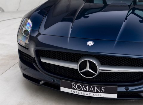Mercedes-Benz SLS AMG 22