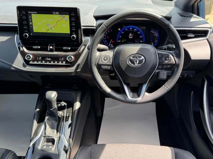 2021 Toyota Corolla — image 2