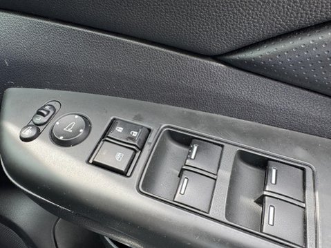 Honda CR-V 2.2 i-DTEC EX Auto 4WD Euro 5 5dr 26