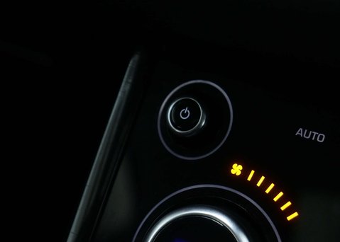 Land Rover Range Rover Evoque 1.5 Range Rover Evoque S P300e Auto 4WD 5dr 29