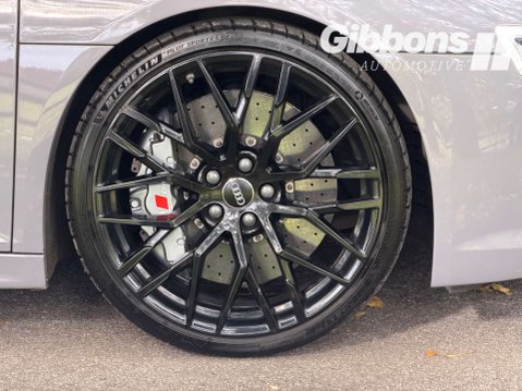 Audi R8 5.2 R8+ Quattro V10 Semi-Auto 4WD 2dr 28