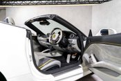 Ferrari California T. MAGNERIDE SUSPENSION. BESPOKE INTERIOR. TWO-TONE BODYWORK. CARPLAY. 16