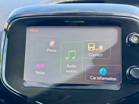 Toyota Aygo VVT-I X-CLUSIV X-SHIFT 29