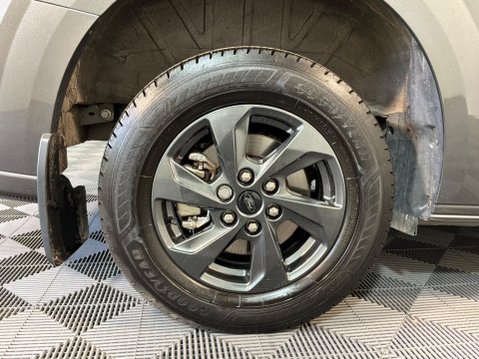 Ford Transit Custom 2.5 320 Duratec 11.8kWh Limited Crew Van Auto L2 H1 Euro 6 5dr 9
