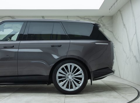 Land Rover Range Rover P530 FIRST EDITION 40