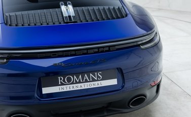 Porsche 911 Carrera GTS (992) 28