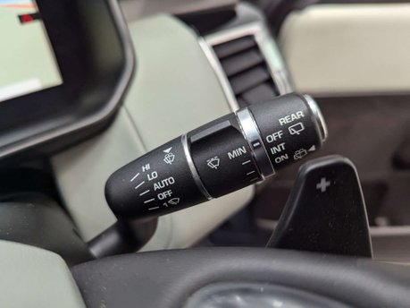 Land Rover Discovery 2.0 Discovery Luxury HSE SD4 Auto 4WD 5dr 83