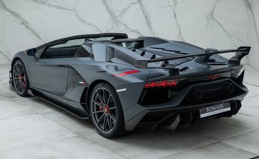 Lamborghini Aventador SVJ LP 770-4 ROADSTER 15