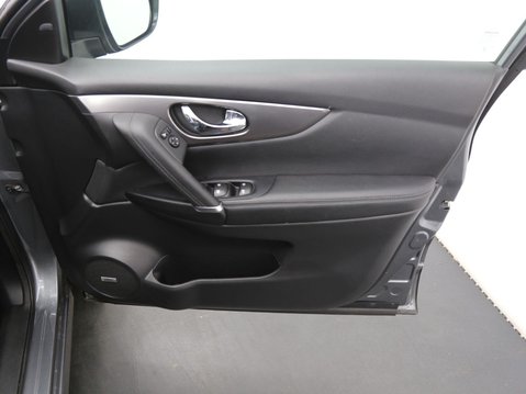 Nissan Qashqai 1.5 dCi Tekna Euro 6 (s/s) 5dr 19