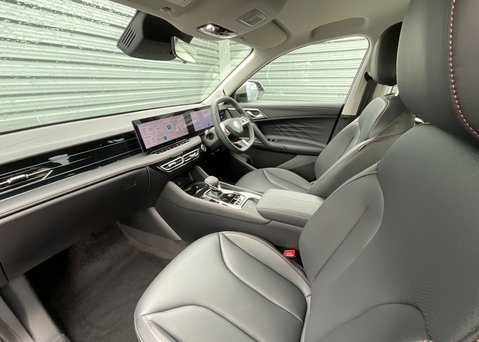 MG HS 1.5 T-GDI PHEV TROPHY 15