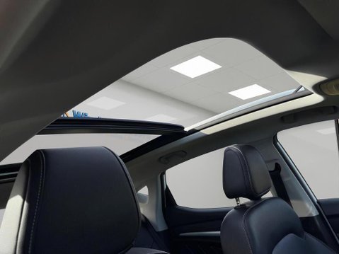 MG ZS 44.5kWh Exclusive Auto 5dr 8