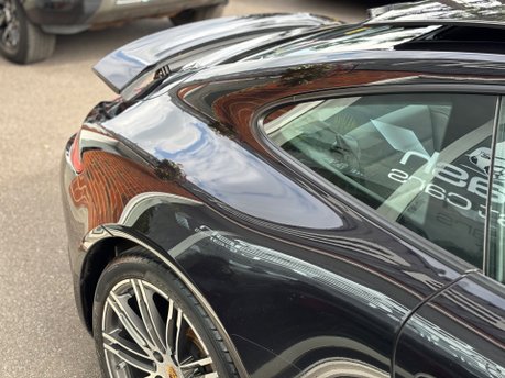 Porsche 911 3.4 991 Carrera 4 Black Edition Coupe 2dr Petrol PDK 4WD Euro 6 (350ps) 21