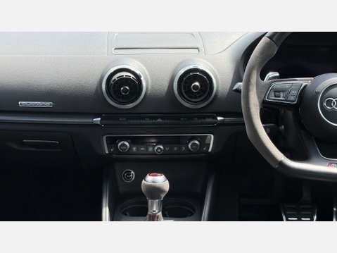 Audi RS3 2.5 RS 3 Sportback TFSI Quattro Semi-Auto 4WD 5dr 10