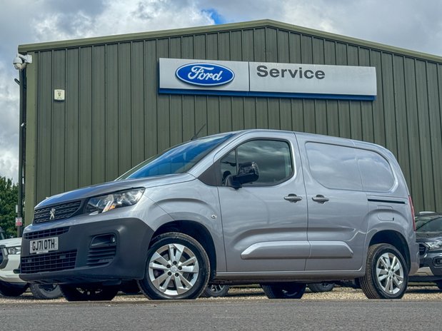 Peugeot Partner AUTO SWB L1H1 Low Roof Asphalt Air Con Alloys Sensors Cam EURO 6 NO VAT 1