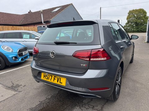 Volkswagen Golf SE NAVIGATION TSI BLUEMOTION TECHNOLOGY DSG 8
