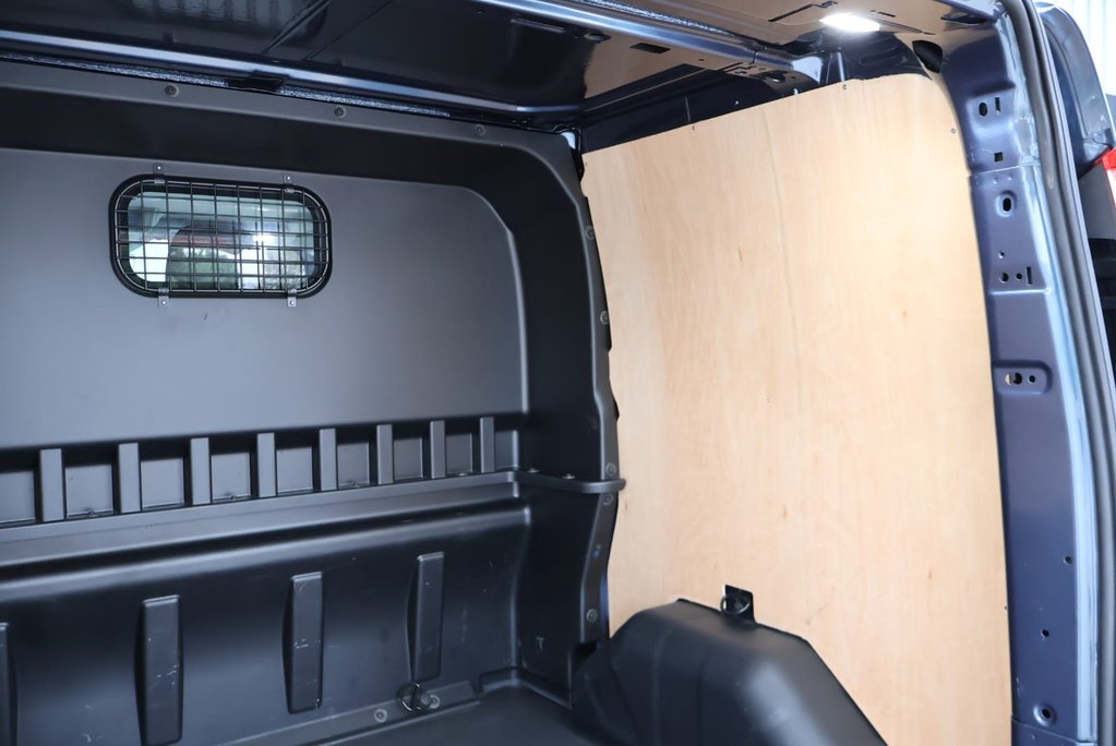 Ford Transit Custom 320 SPORT L1H1 DCIV DOUBLE CAB  Auto   PRICE MATCH OFFER  WAS 29950  27