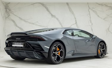 Lamborghini Huracan LP640-4 EVO 7