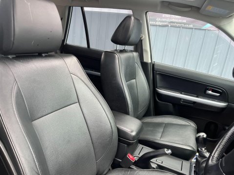 Suzuki Grand Vitara 2.4 VVT SZ5 4WD Euro 5 5dr 43