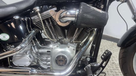 Harley-Davidson Softail Standard Injection model 2005 only 6k FXSTI project bike 1450 29