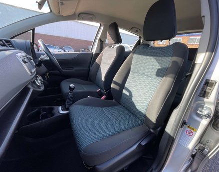 Toyota Yaris 1.3 Yaris TR VVT-i 5dr 39