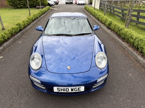 Porsche 911 CARRERA 4S 6