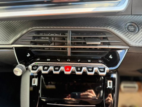 Peugeot e-2008 50kWh GT Auto 5dr (7kW Charger) 21