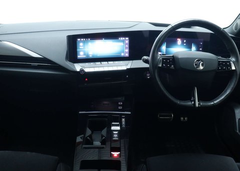 Vauxhall Astra 1.2 Turbo Ultimate Hatchback 5dr Petrol Auto Euro 6 (s/s) (130 ps) 20