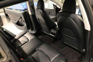 Tesla Model 3 LONG RANGE AWD 22