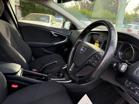 Volvo V40 1.6 D2 ES Nav Powershift Euro 5 (s/s) 5dr 17