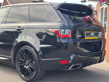 Land Rover Range Rover Sport 3.0 SD V6 Autobiography Dynamic SUV 5dr Diesel Auto 4WD Euro 6 (306 ps) 19