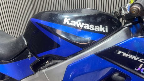 Kawasaki ZZR 1991 SPARES OR REPAIR PROJECT BREAKER PARTS BIKE 600CC CLASSIC 25