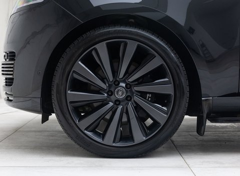 Land Rover Range Rover P615 SV 13