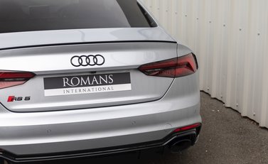 Audi RS5 Coupé Sport Edition 25