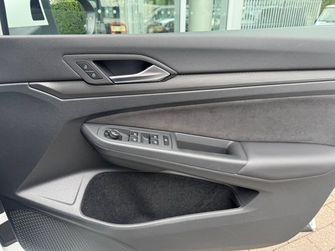 Volkswagen Golf GTI TSI DSG 39