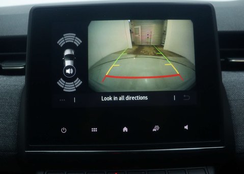 Renault Clio 1.6 Clio Techno E-Tech HEV Auto 5dr 30