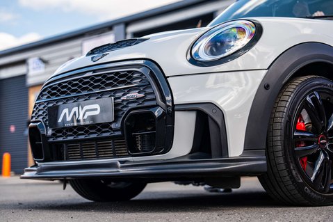Mini Hatch 2.0 John Cooper Works Auto 3dr 21
