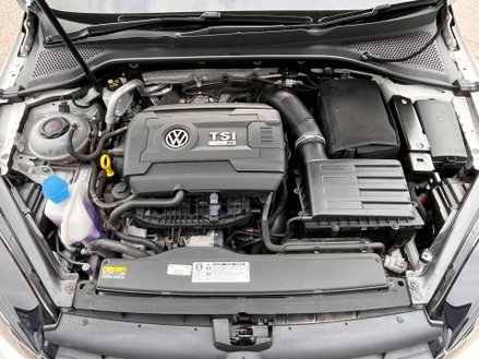 Volkswagen Golf 2.0 Golf R TSi 4WD 5dr 