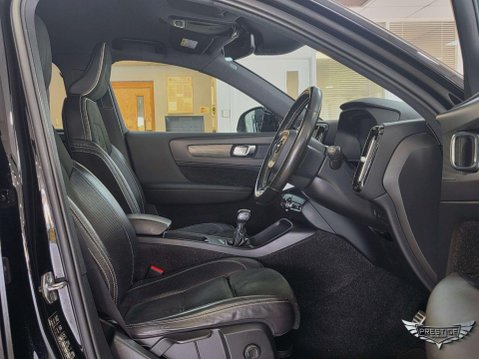 Volvo XC40 1.5 T3 R-Design Euro 6 (s/s) 5dr 62