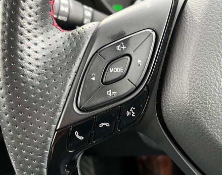 Toyota C-HR 1.8 C-HR GR Sport HEV CVT 5dr 62