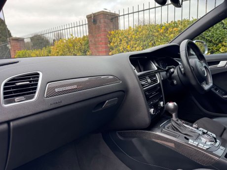 Audi RS4 4.2 RS 4 FSI Quattro Auto 4WD 5dr 55