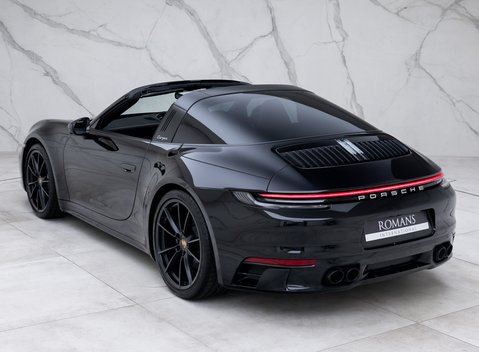 Porsche 911 Targa 4S (992) 12