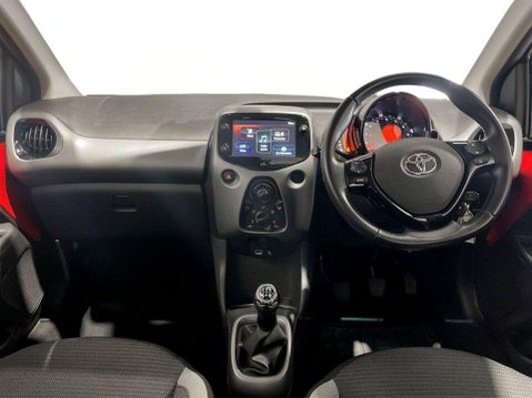 Toyota Aygo 1.0 VVT-i x-play Hatchback 5dr Petrol Manual Euro 6 (s/s) (71 ps) 18